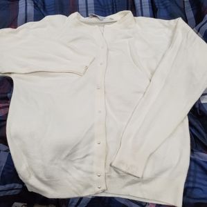 Vintage eguc white & pearl button cardigan